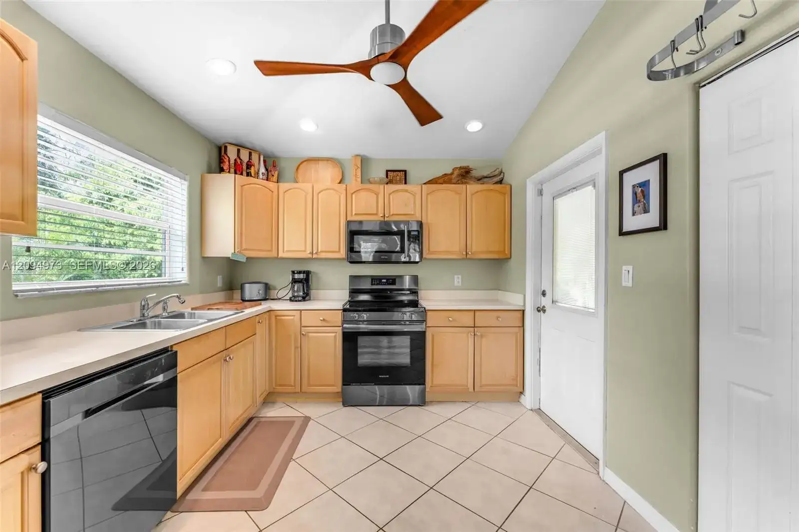 547 Plante St, Key Largo FL 33037 photo 5