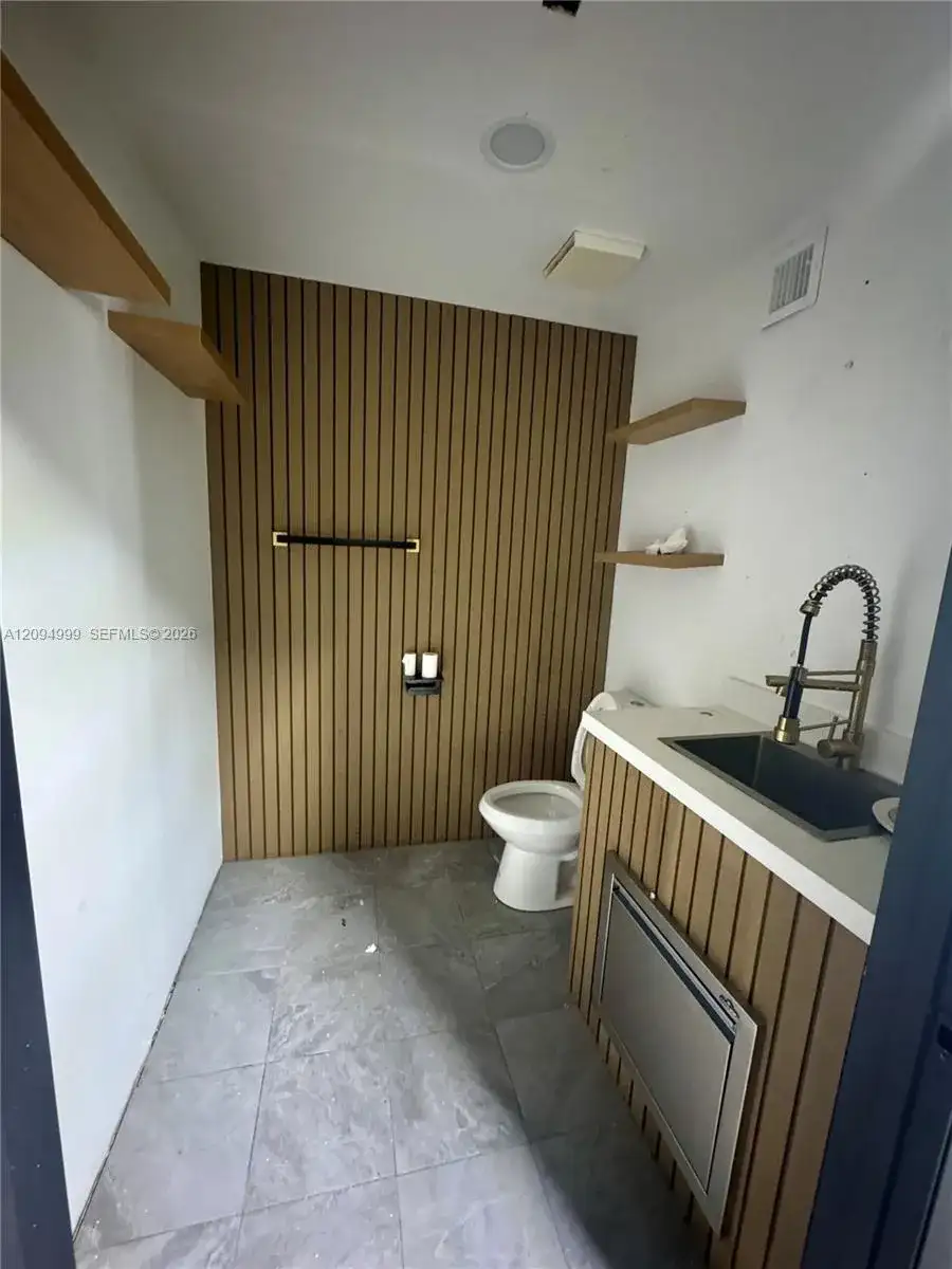 8450 NW 30th Ter # 8450, Doral FL 33122 photo 5
