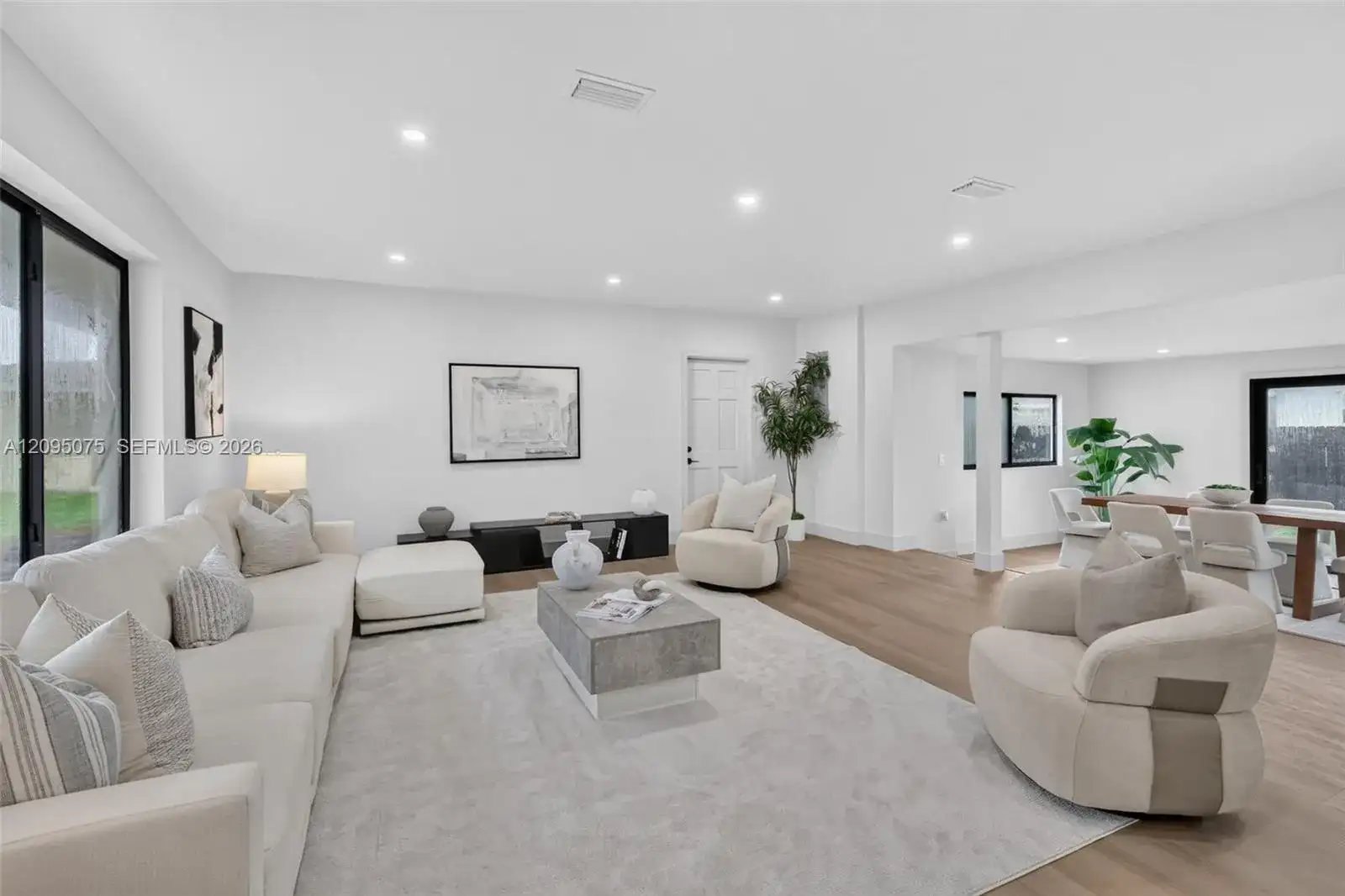 5349 Balsam Ter, Plantation FL 33317 photo 3