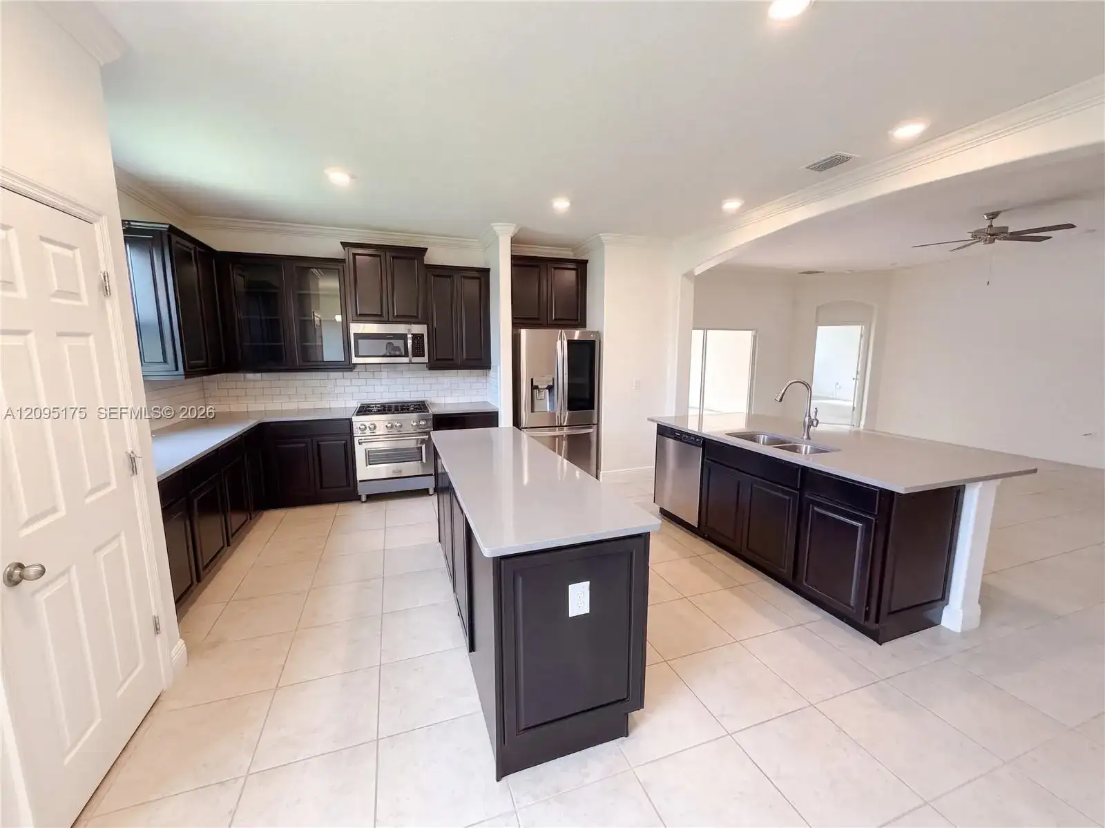6435 Monserrat Dr, Vero Beach FL 32967 photo 2