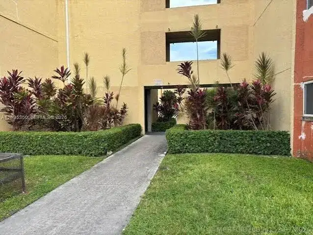 3710 NW 21st St # 109, Lauderdale Lakes FL 33311 photo 3