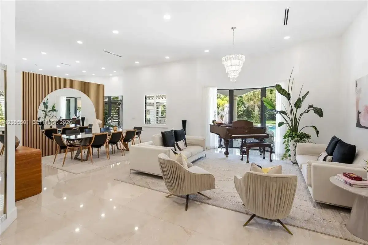 331 SW 124th Ave, Miami FL 33184 photo 3