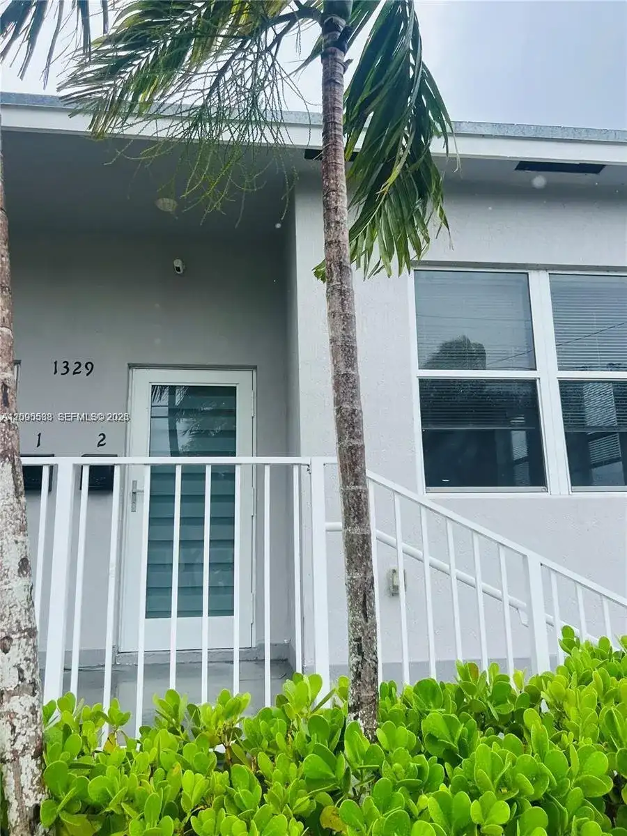 1329 NE 110th  Ter, Miami FL 33161 photo 2