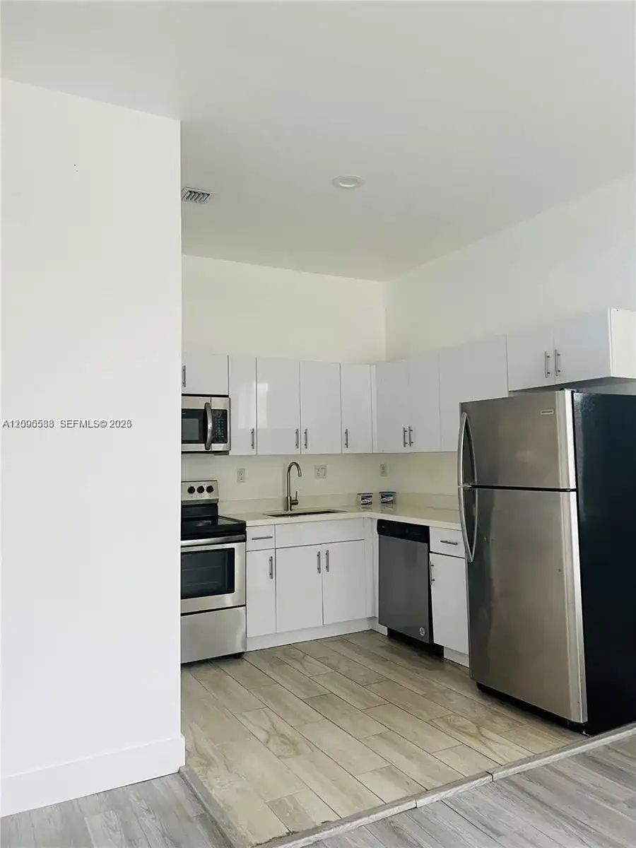1329 NE 110th  Ter, Miami FL 33161 photo 5