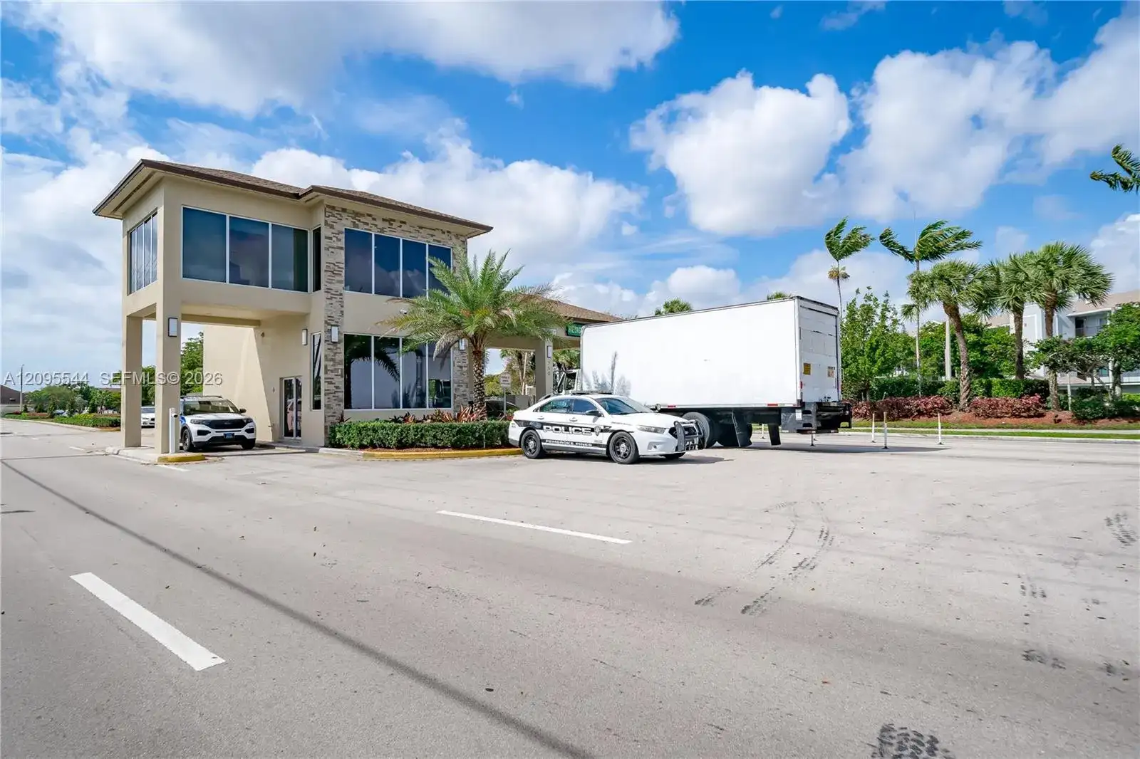 12500 SW 5th Ct # 210M, Pembroke Pines FL 33027 photo 3