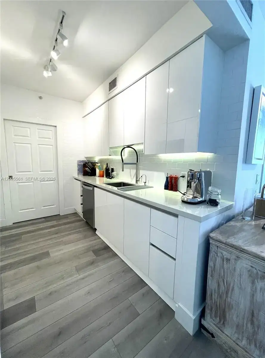 350 SE 2nd St # 680, Fort Lauderdale FL 33301 photo 4