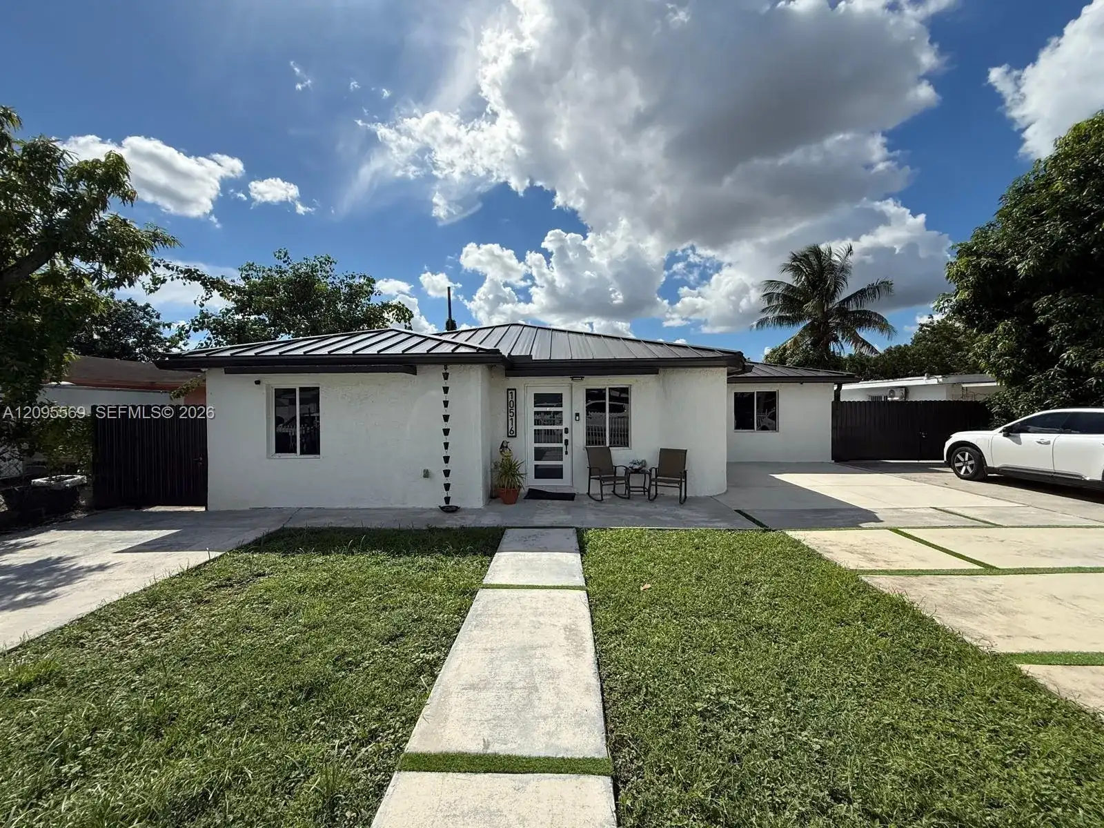 10516 NW 36th Pl, Miami FL 33147 photo 3