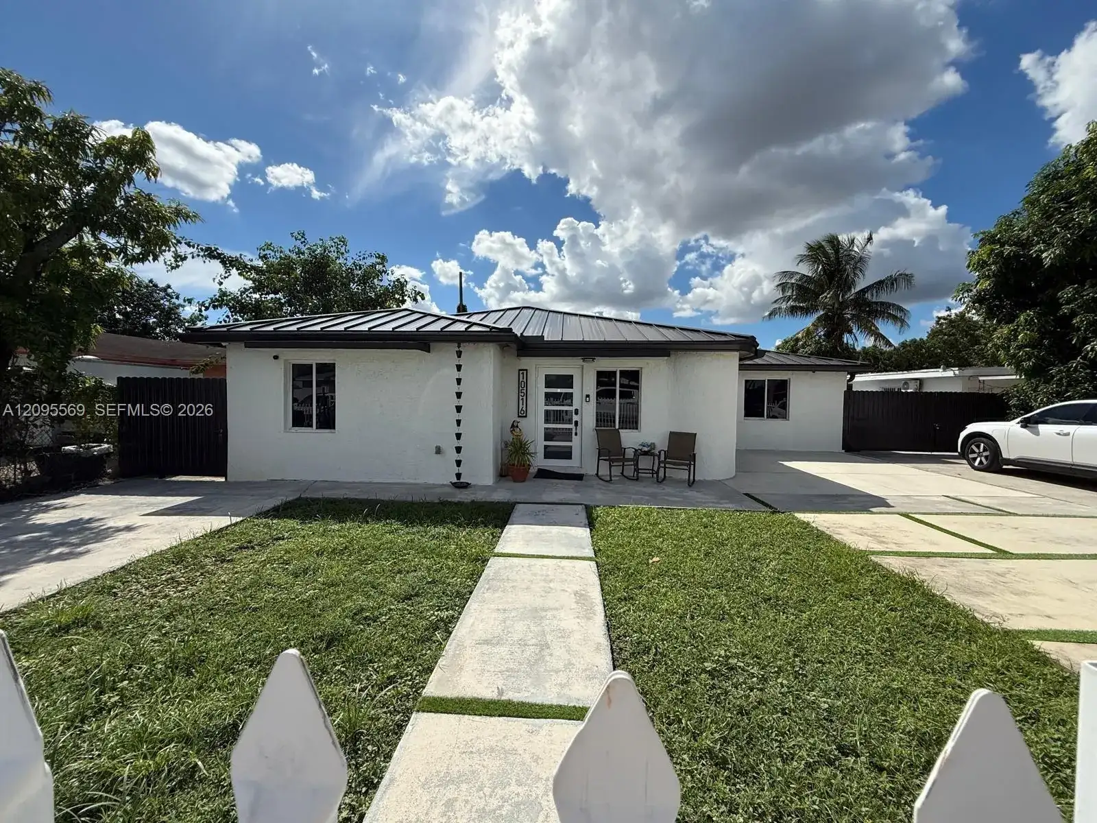 10516 NW 36th Pl, Miami FL 33147 photo 4