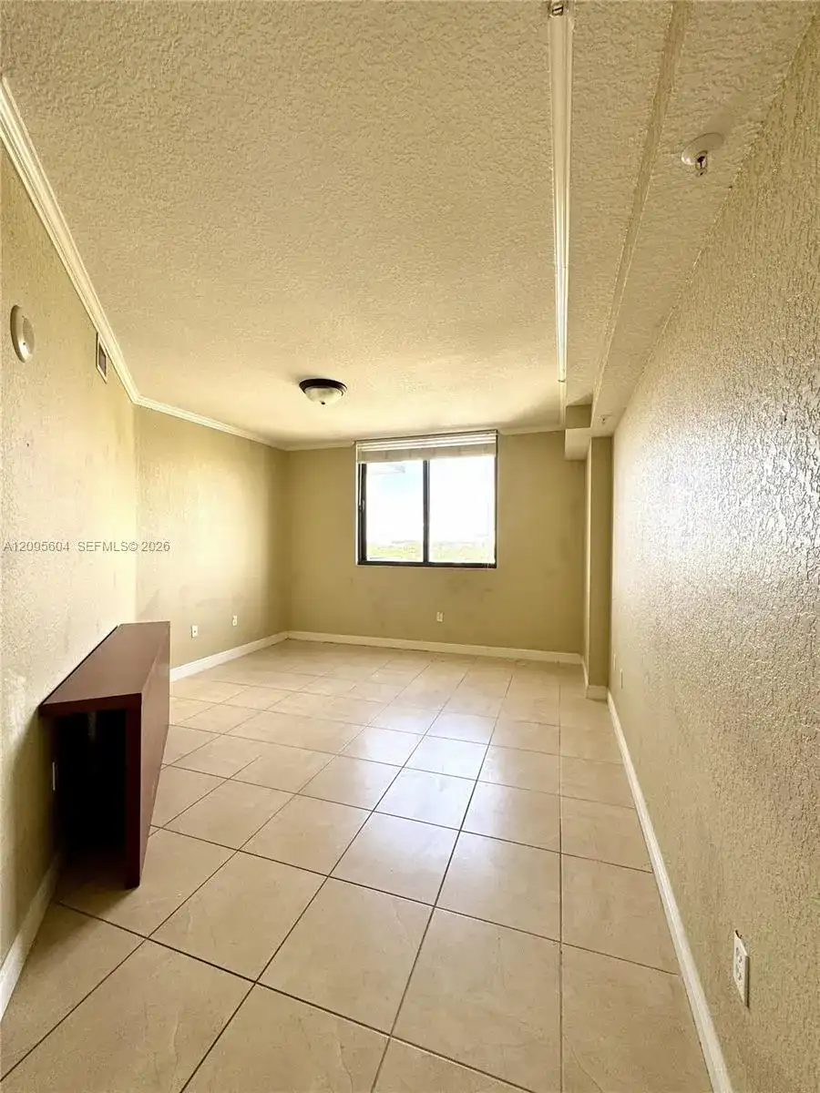 2301 SW 27th Ave # 1500, Miami FL 33145 photo 5