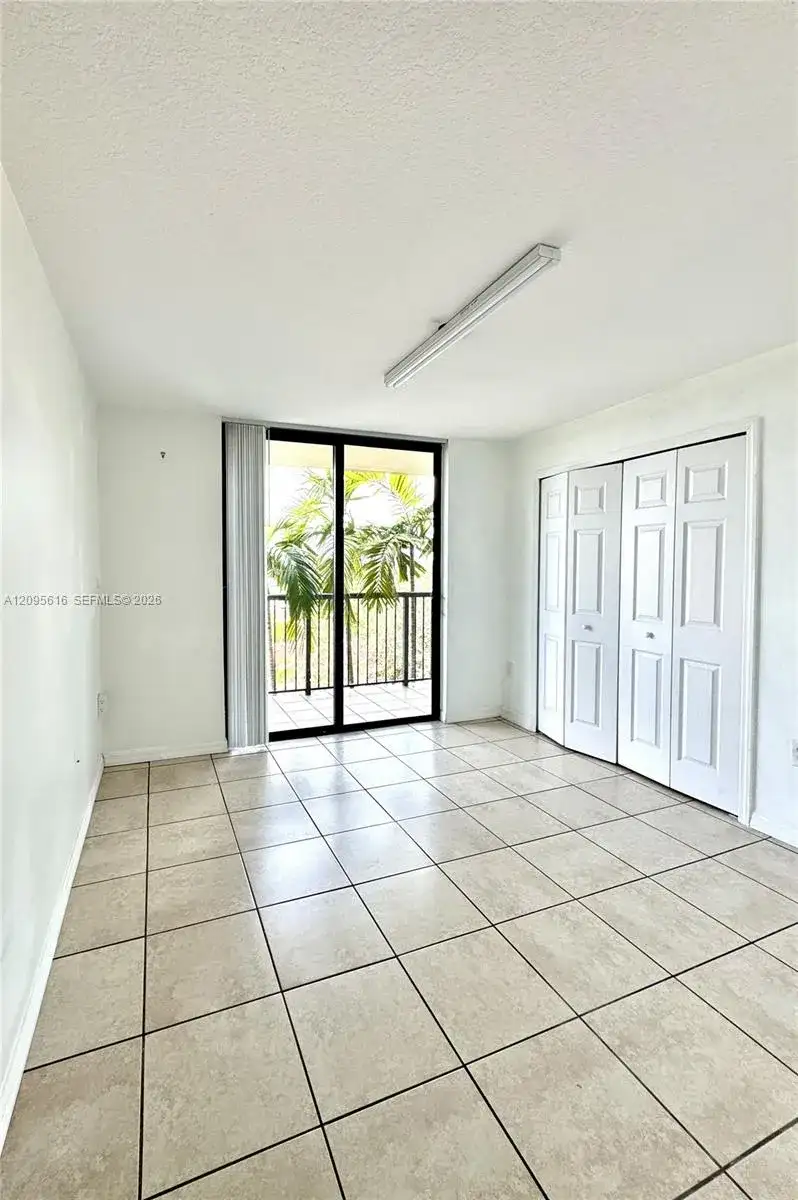 1690 SW 27th Ave # 502, Miami FL 33145 photo 3