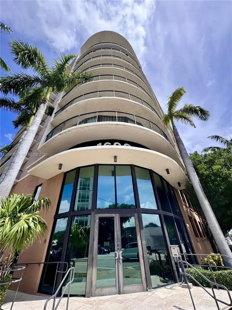 1690 SW 27th Ave # 502, Miami FL 33145 photo 4