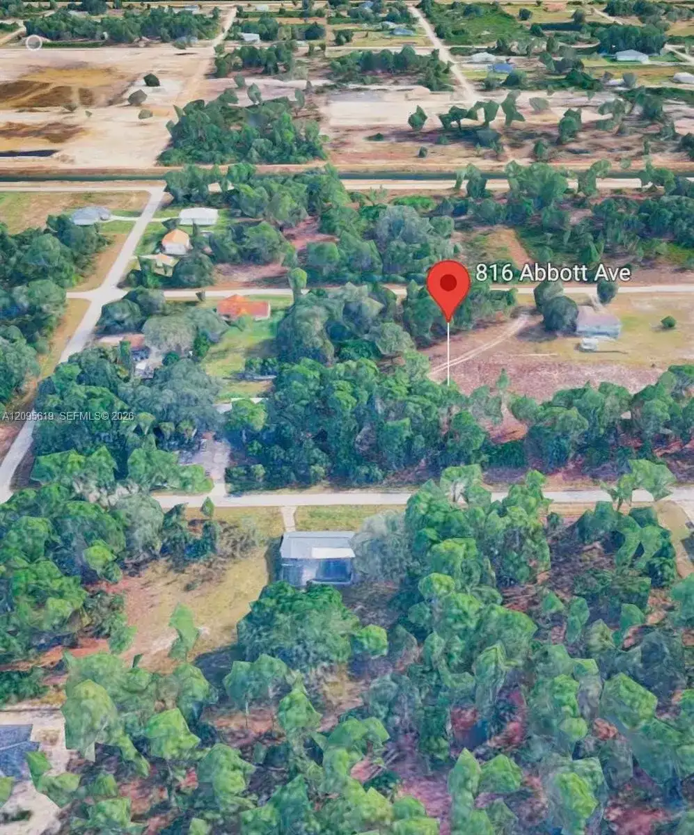 816 Abbott Ave, Lehigh Acres FL 33972 photo 3