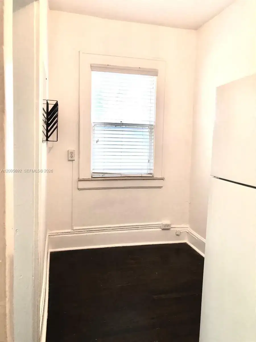 124 Mendoza Ave # 8, Coral Gables FL 33134 photo 5
