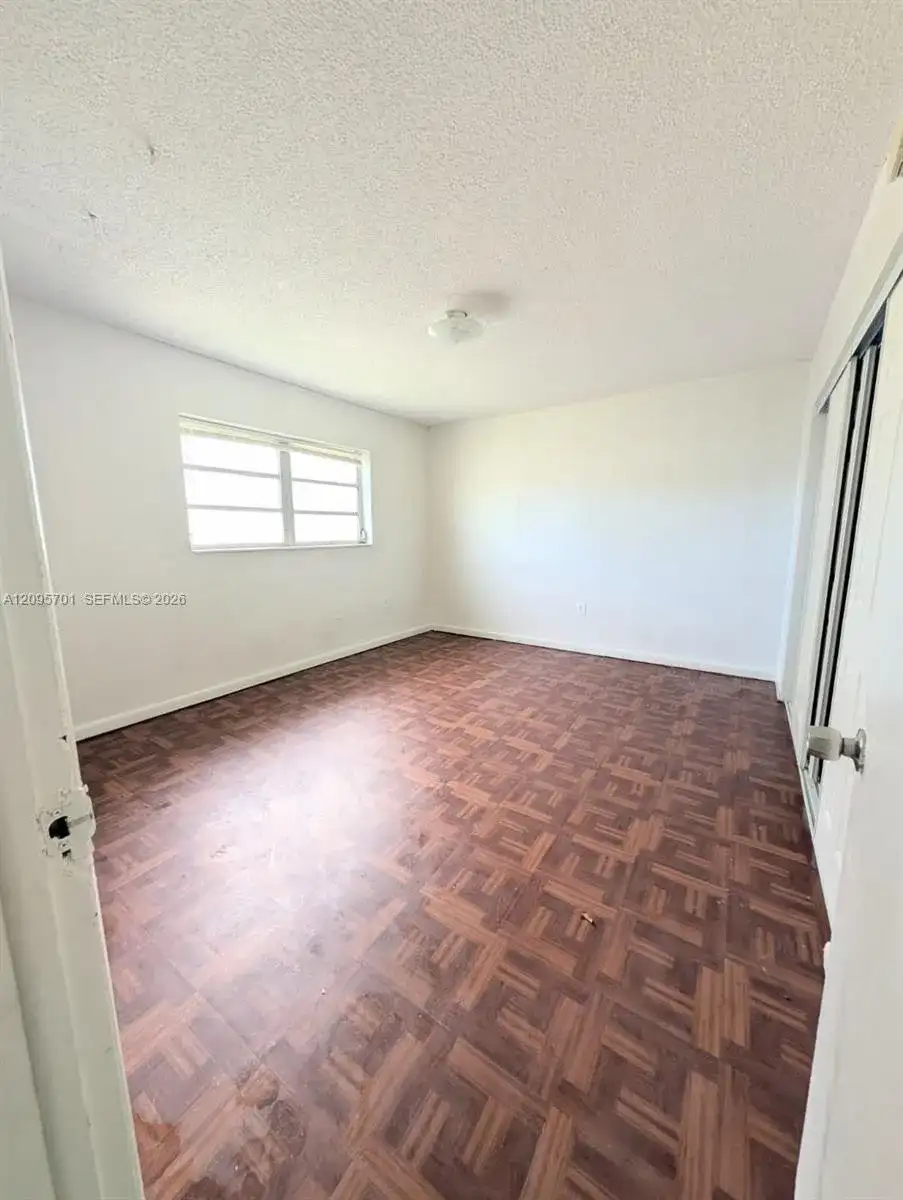 63 NE 10th St # 12, Homestead FL 33030 photo 4