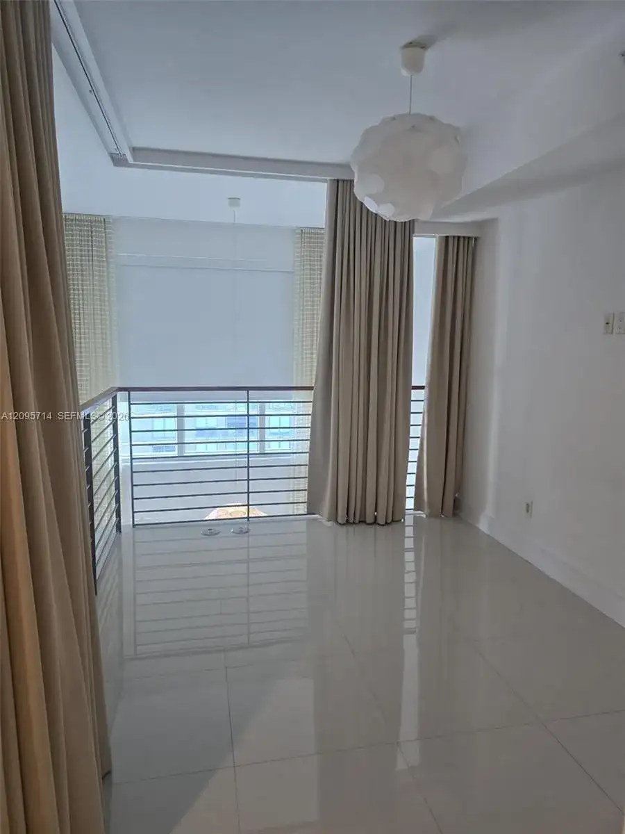 60 SW 13th St # 2416, Miami FL 33130 photo 3