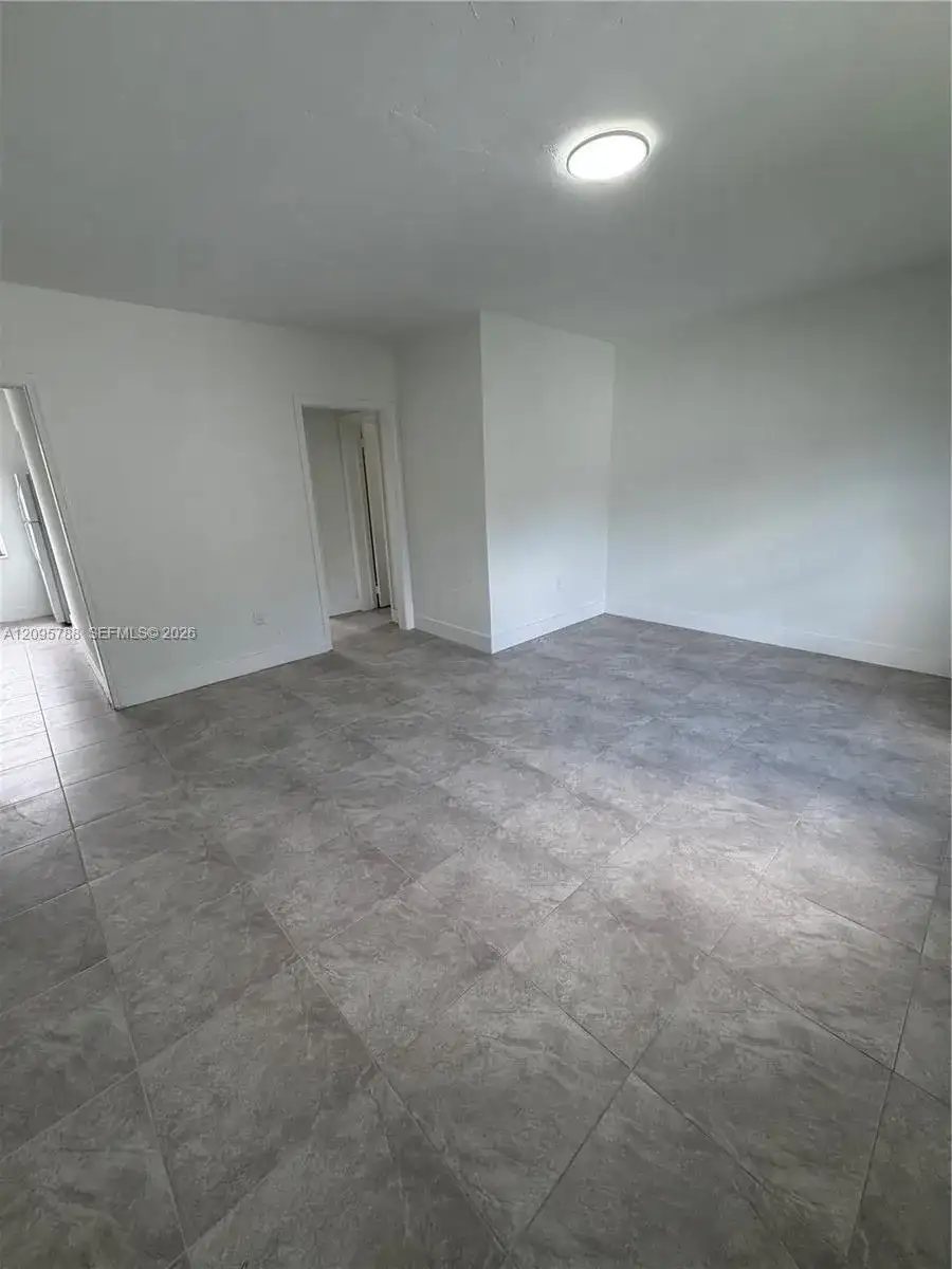 558 SW 7th St # 8, Miami FL 33130 photo 2