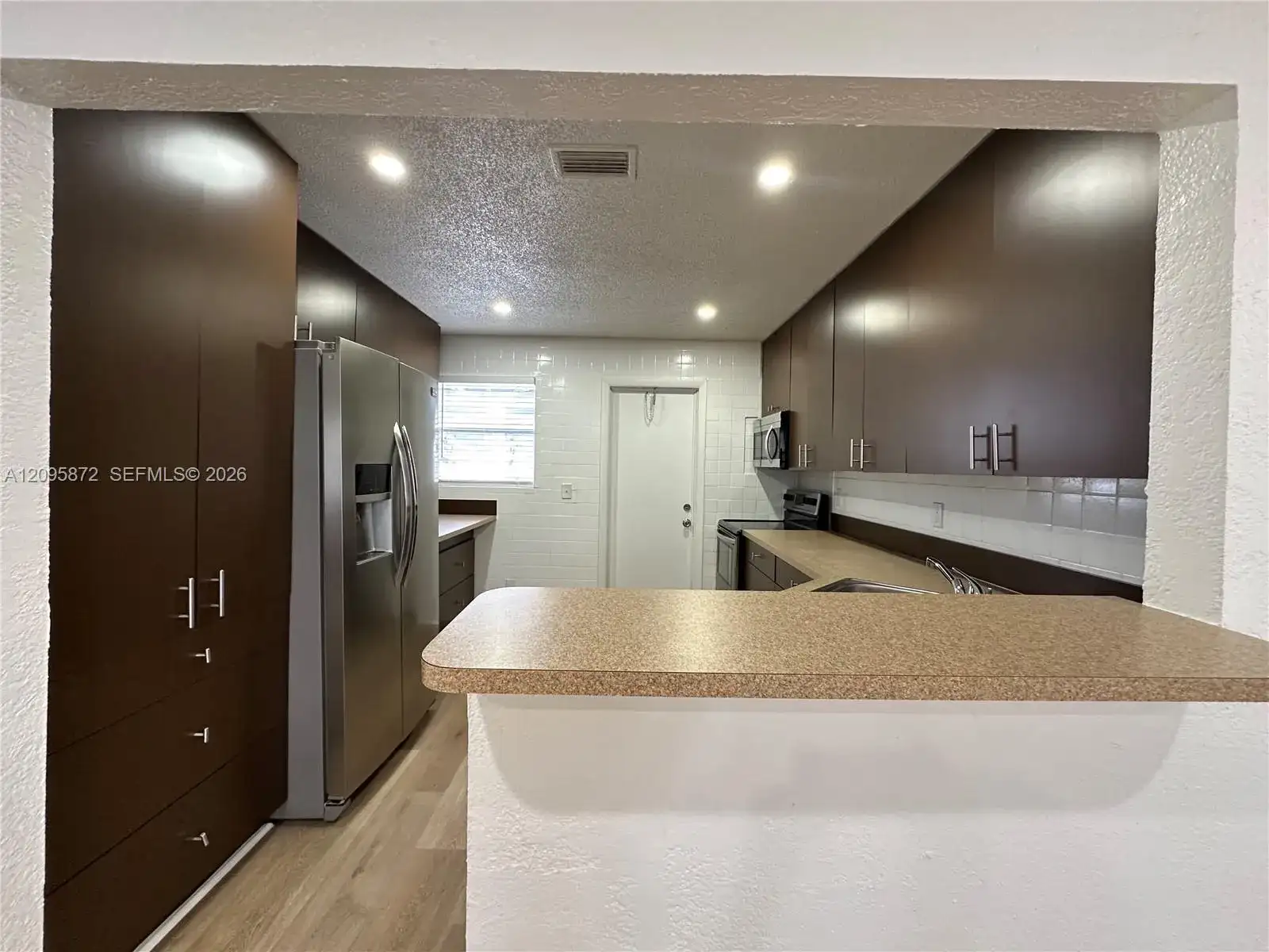 124 NW 2nd Ave # A, Hallandale Beach FL 33009 photo 2