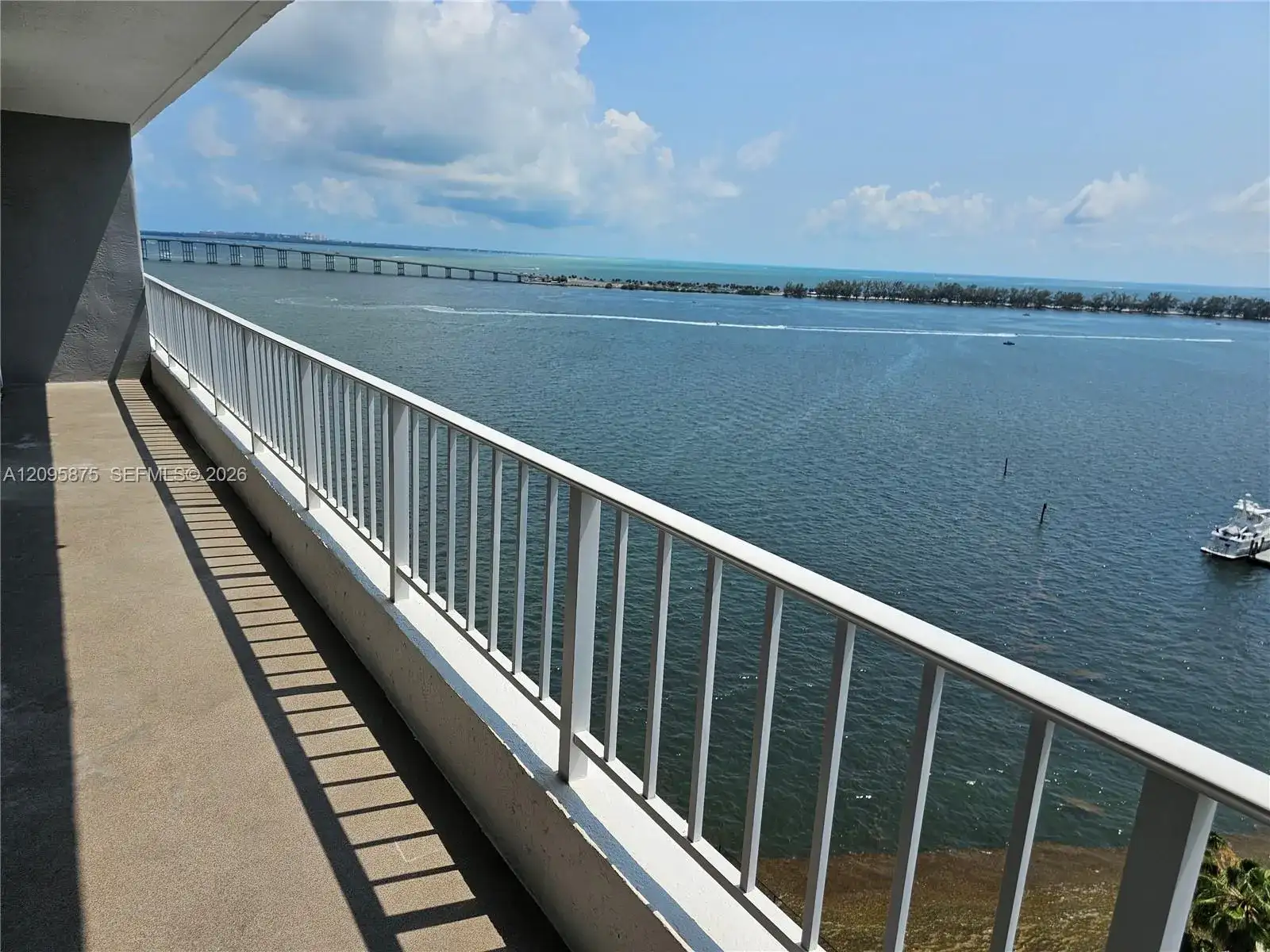 200 SE 15th Rd # 17K, Miami FL 33129 photo 3