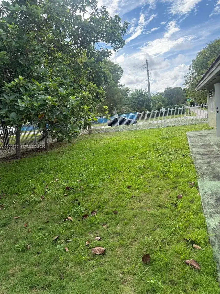 12642 SW 221st St, Miami FL 33170 photo 3