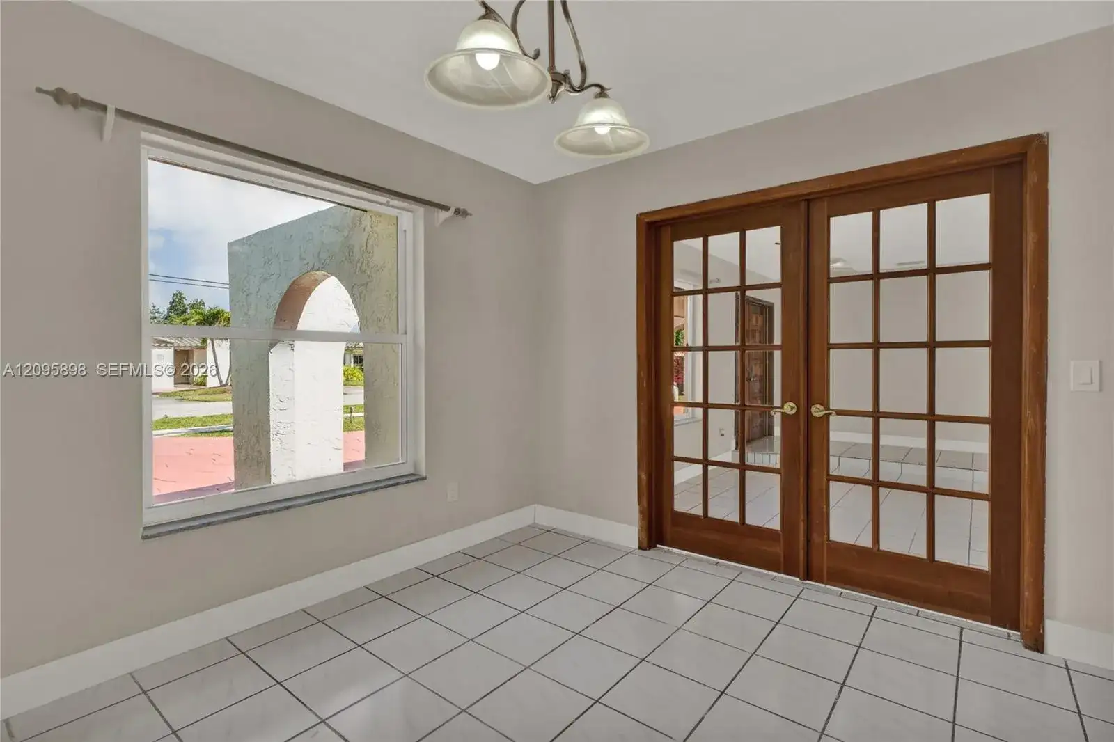 2610 SW 108th Ave, Miami FL 33165 photo 5