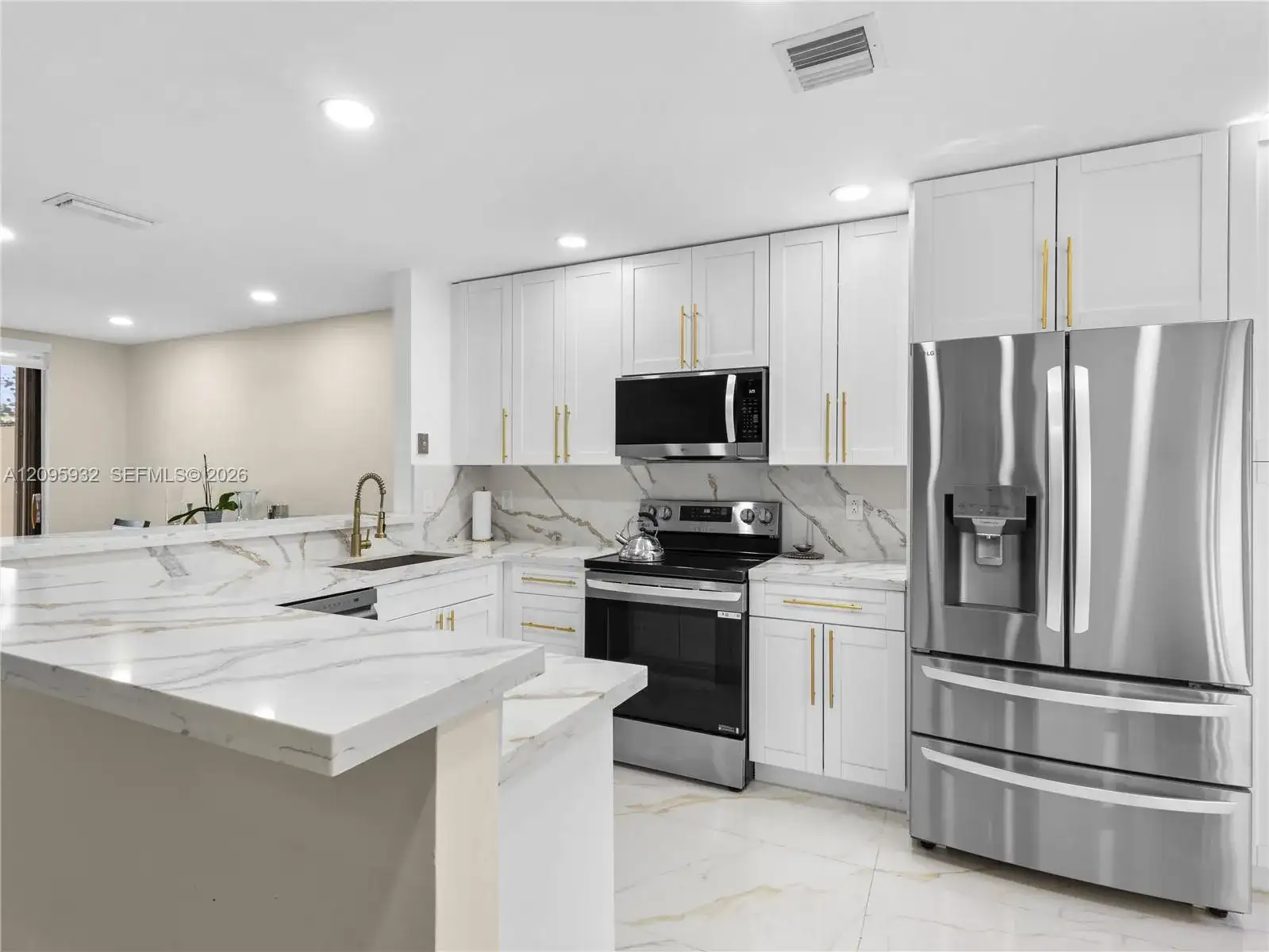 3325 Torremolinos Ave # 44, Doral FL 33178 photo 2