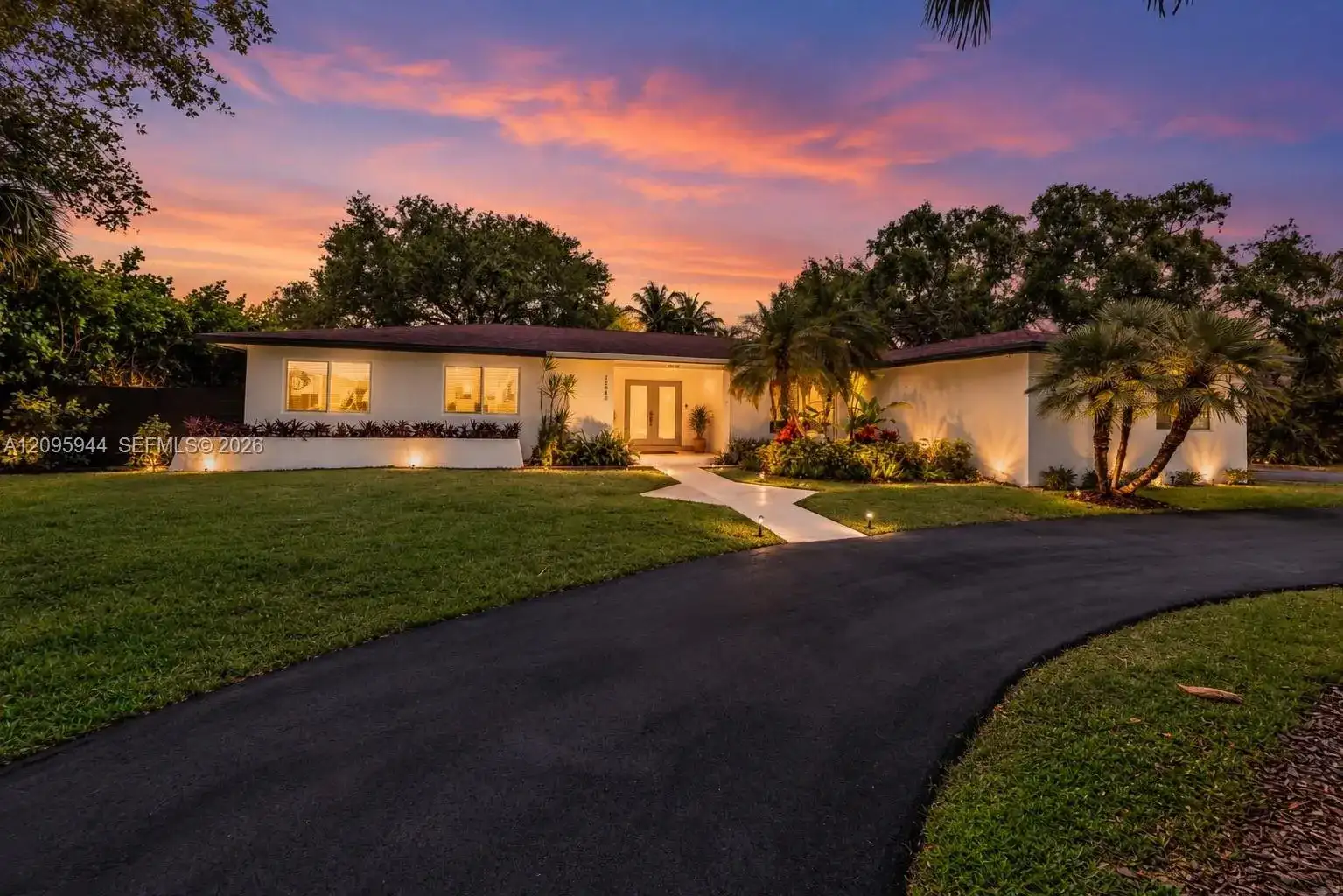 13840 SW 74th Ave, Palmetto Bay FL 33158 photo 2