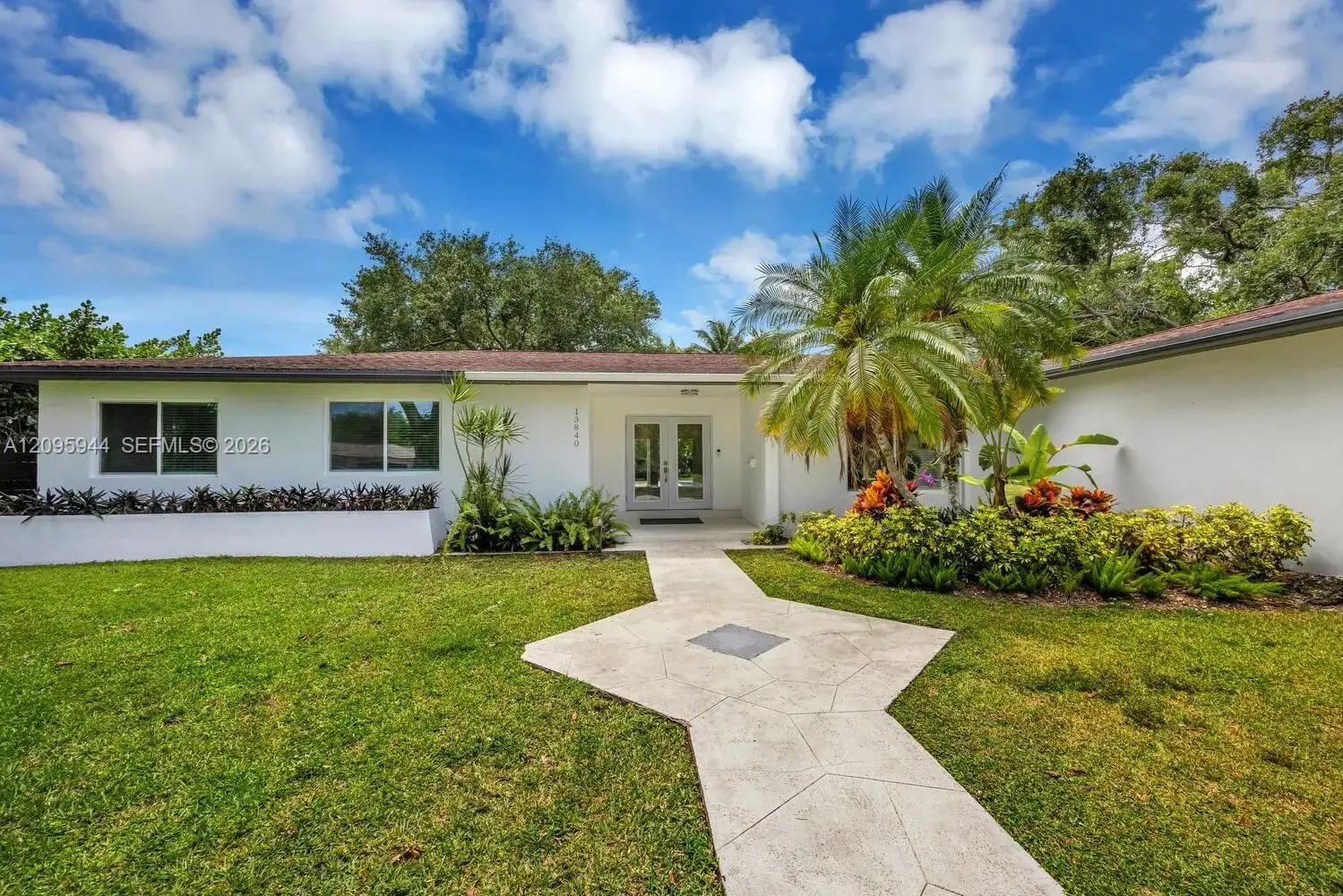 13840 SW 74th Ave, Palmetto Bay FL 33158 photo 3