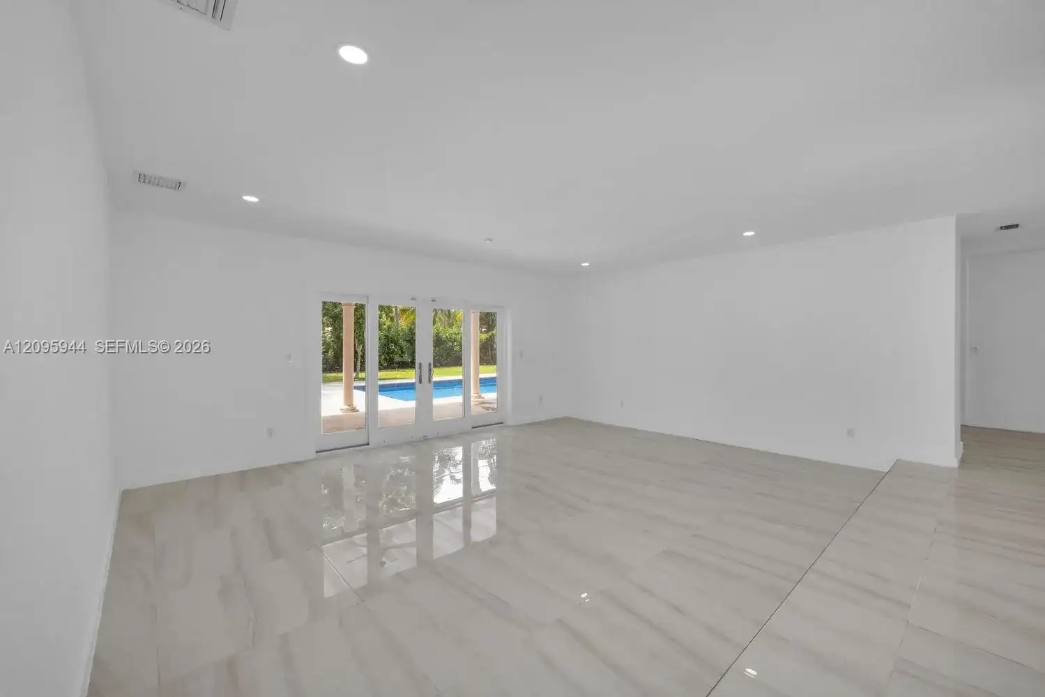 13840 SW 74th Ave, Palmetto Bay FL 33158 photo 4