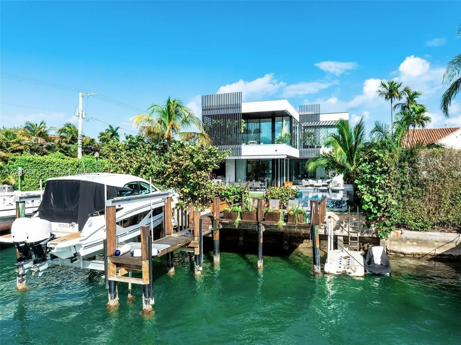 226 W Rivo Alto Dr, Miami Beach FL 33139 photo 2