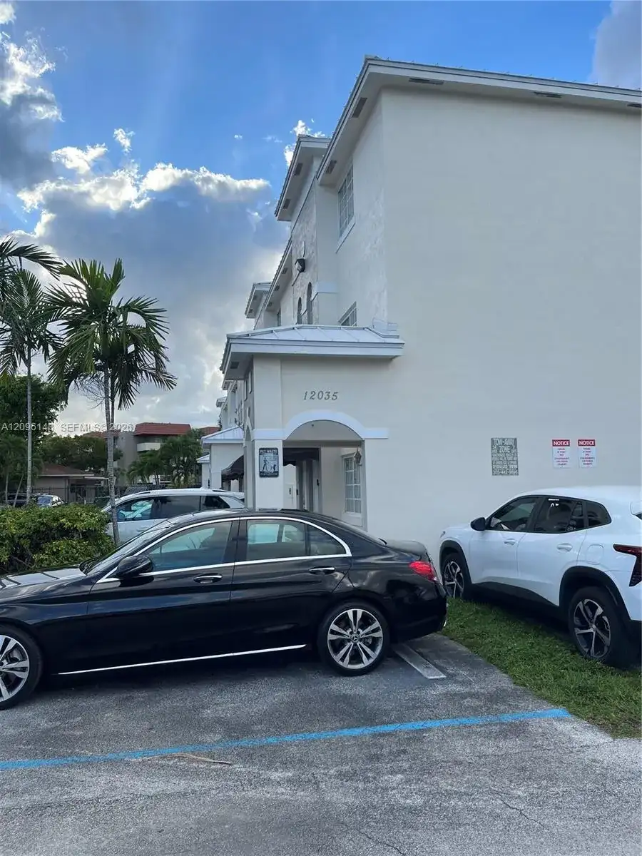 12035 SW 14th St # 104, Miami FL 33184 photo 3