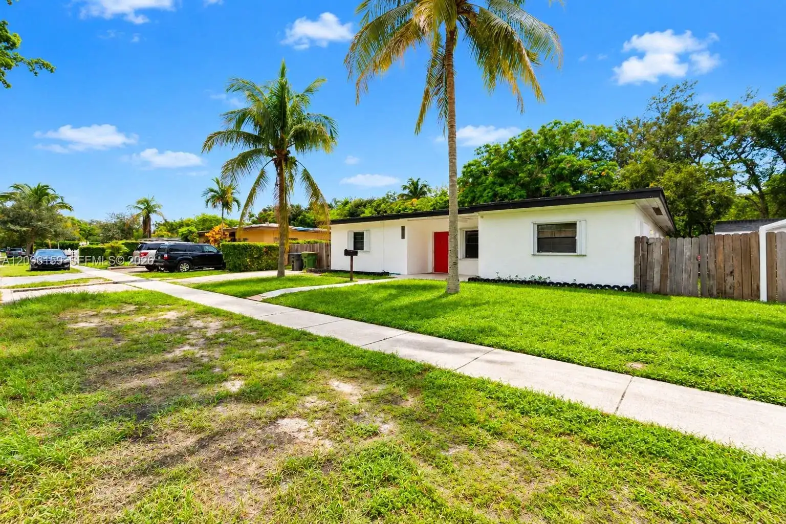 710 NE 142nd St, North Miami FL 33161 photo 2