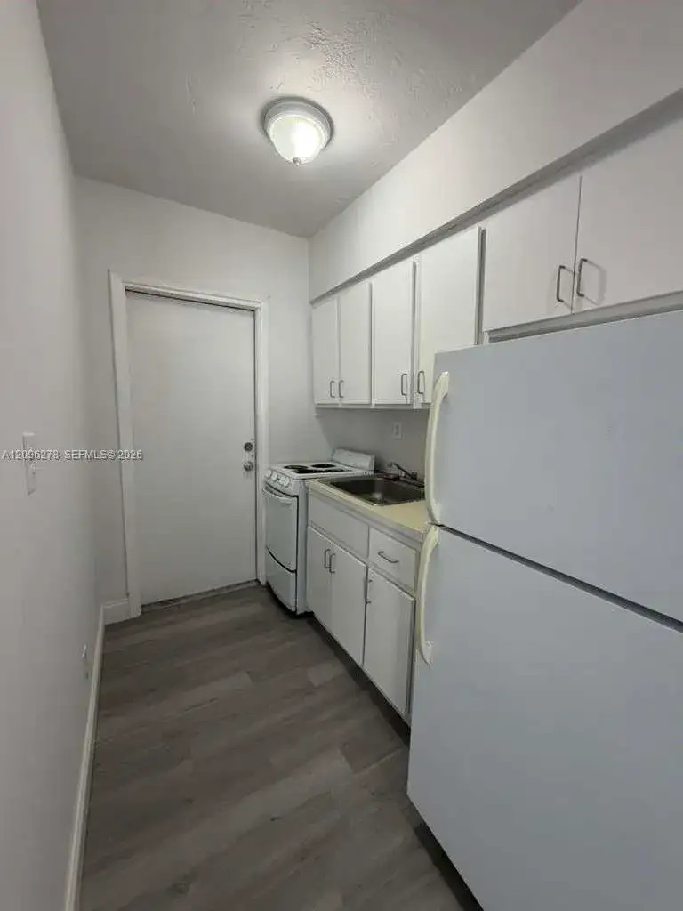 1642 SW 7th St # 5, Miami FL 33135 photo 4