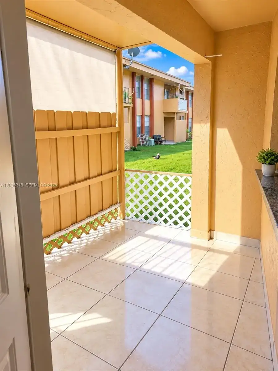 6850 W 14th Ct # B15, Hialeah FL 33014 photo 2