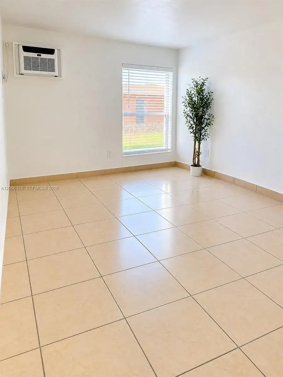 6850 W 14th Ct # B15, Hialeah FL 33014 photo 5