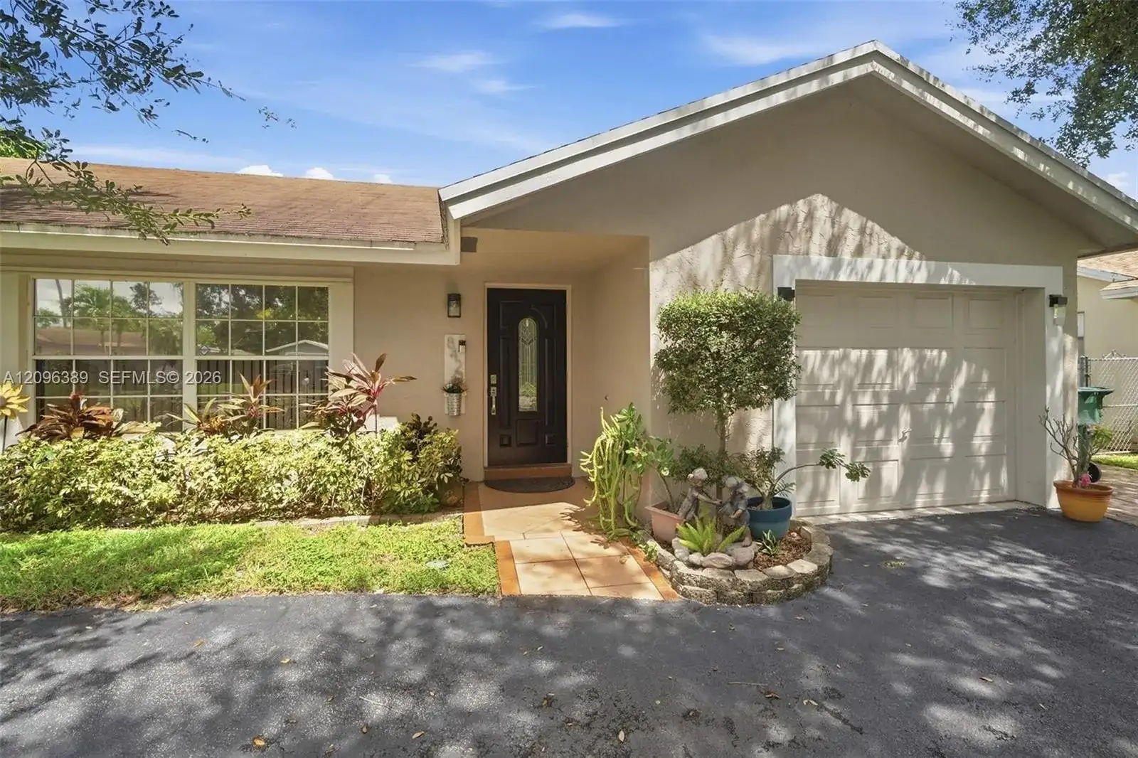 8421 NW 45th St, Lauderhill FL 33351 photo 2