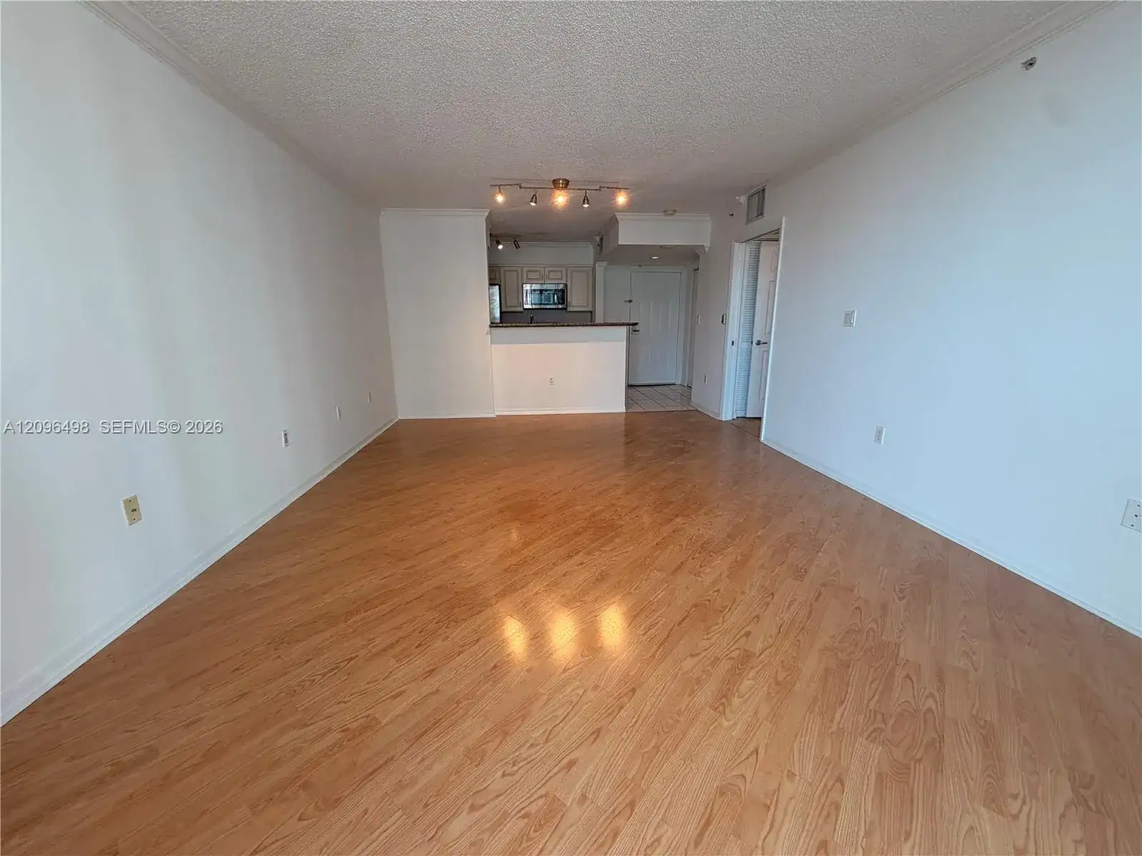 1155 Brickell Bay Dr # 2006, Miami FL 33131 photo 5