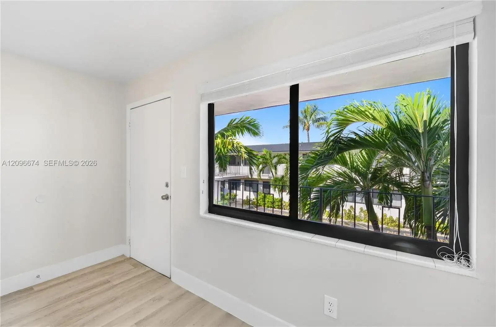 1310 W 29th St # 29, Hialeah FL 33012 photo 5
