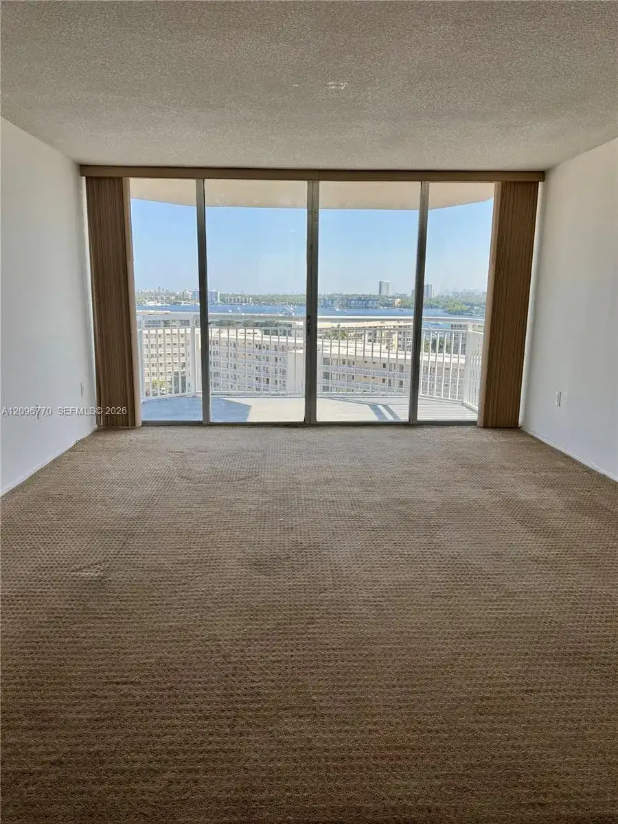 18011 Biscayne Blvd # 1003, Aventura FL 33160 photo 4