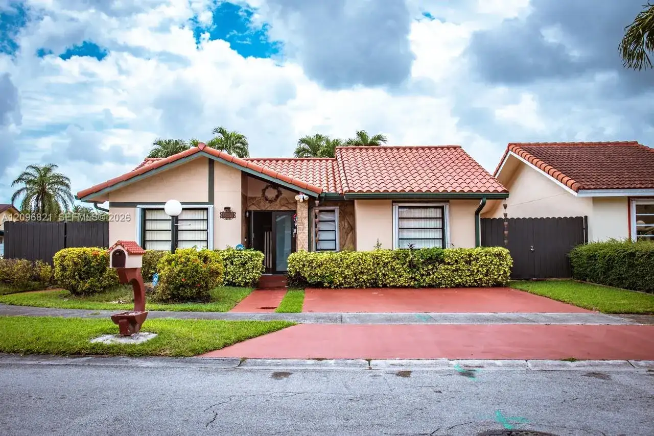 14512 SW 96th Ter, Miami FL 33186 photo 2