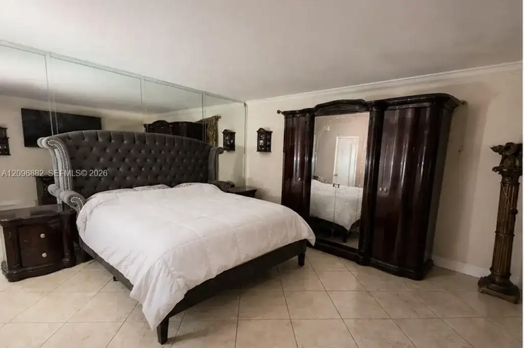 1785 W 72nd St, Hialeah FL 33014 photo 4