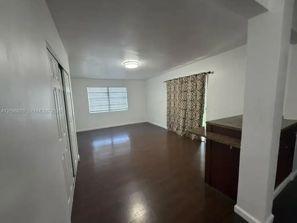 6871 SW 37th St # B, Miami FL 33155 photo 4