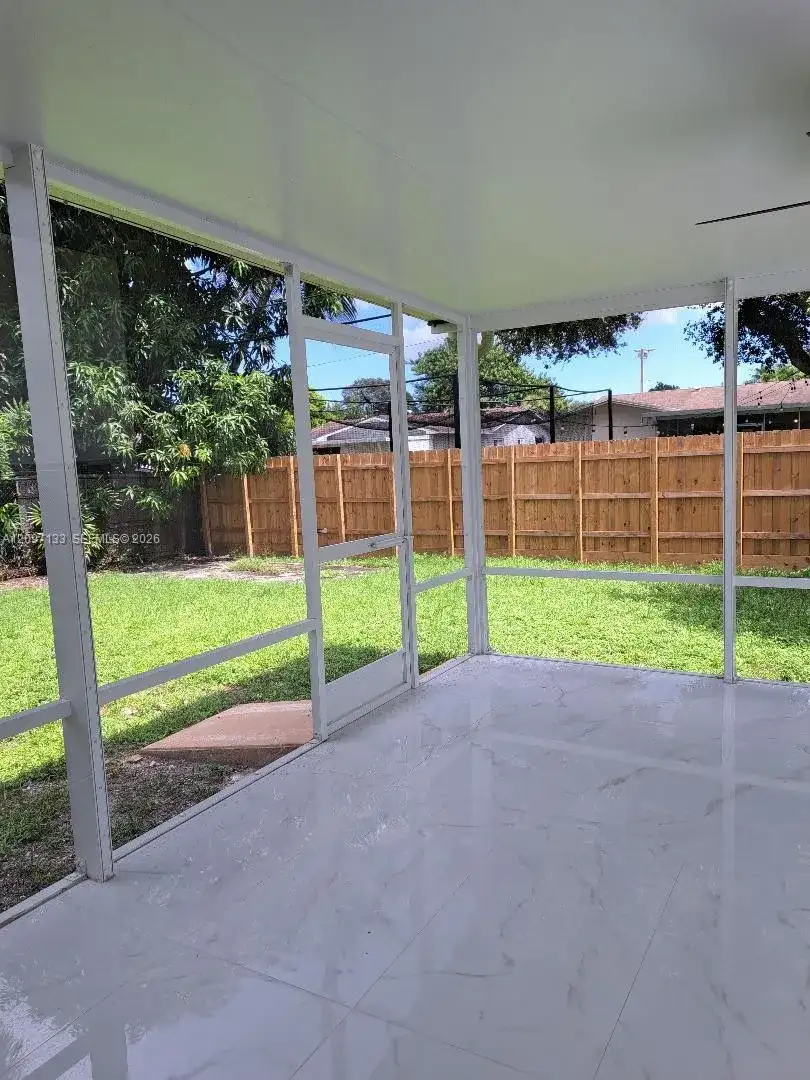 4982 SW 29th Ter, Dania Beach FL 33312 photo 3