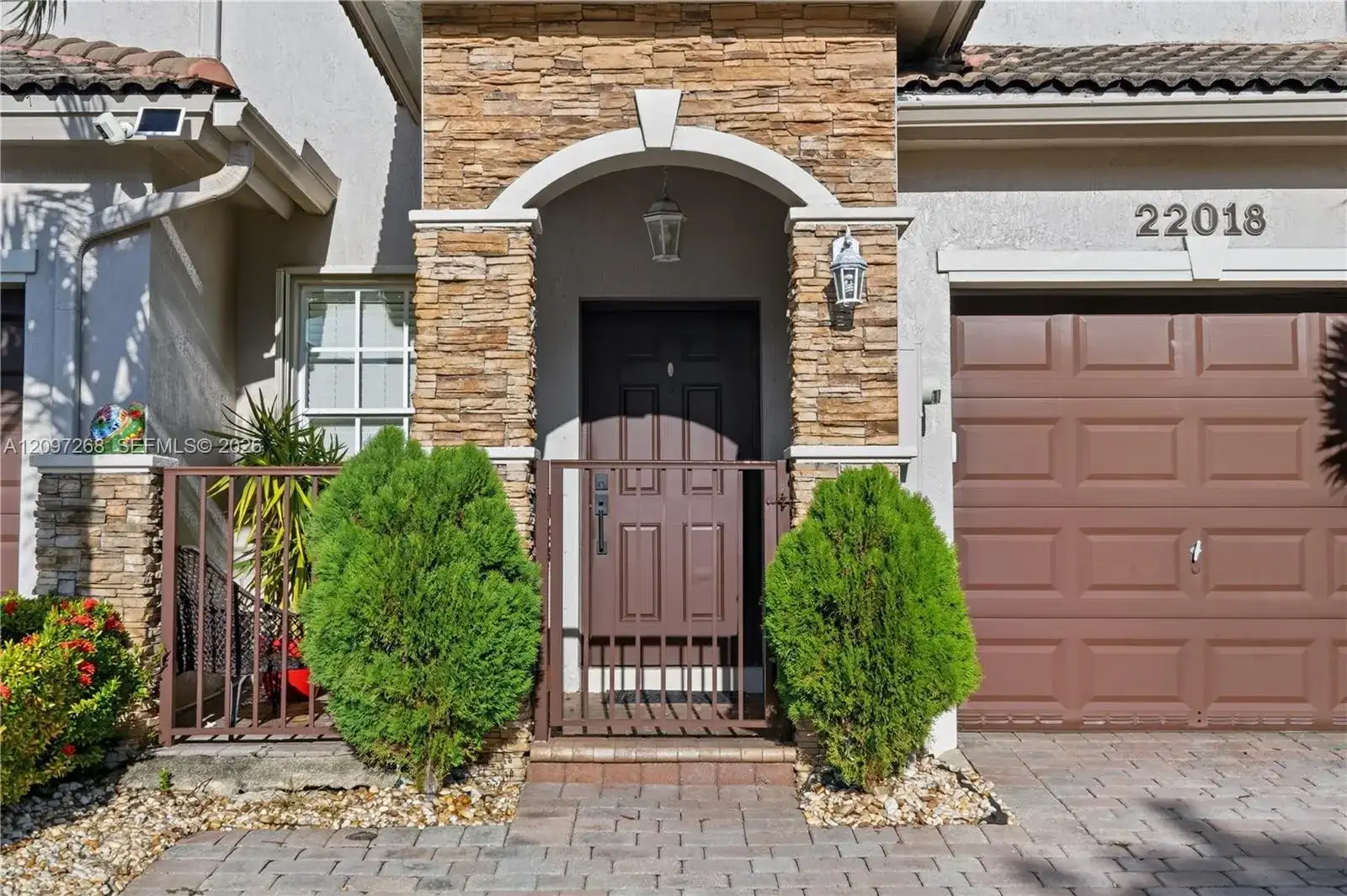 22018 SW 93rd Pl, Cutler Bay FL 33190 photo 4