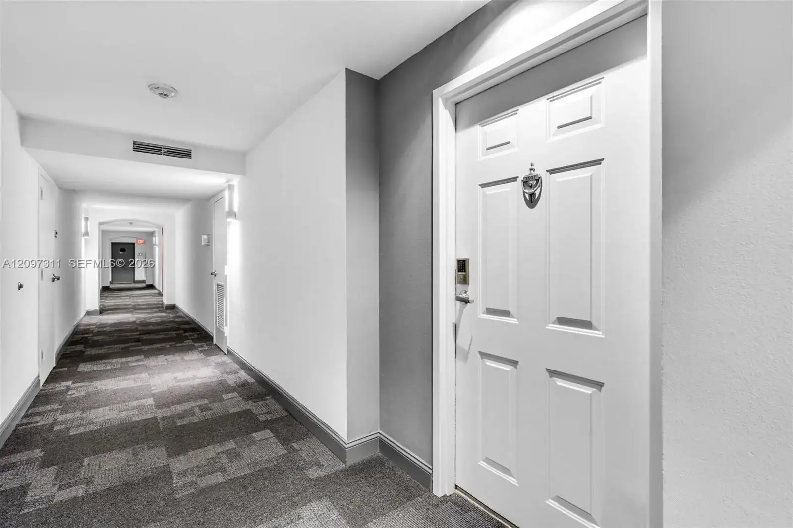 1155 Brickell Bay Dr # 2007, Miami FL 33131 photo 2