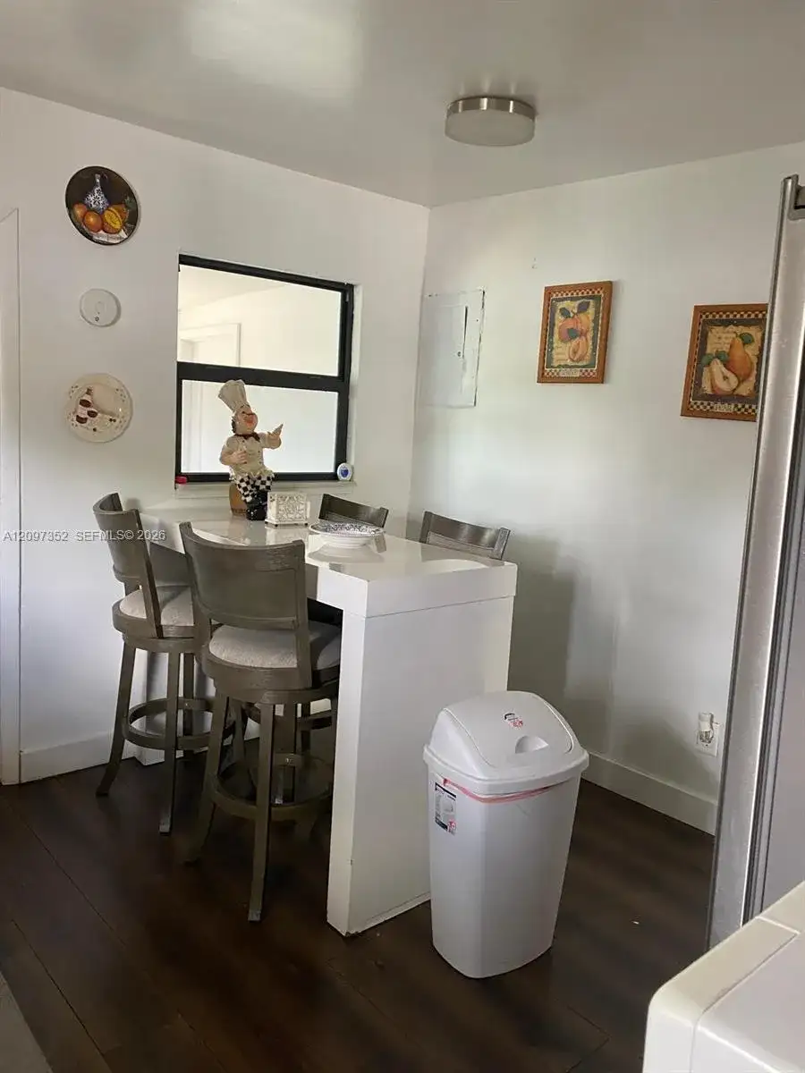 206 SW 2nd Ter, Dania Beach FL 33004 photo 5
