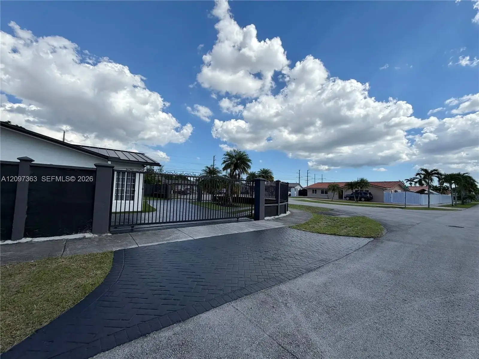 9481 SW 10th St, Miami FL 33174 photo 3