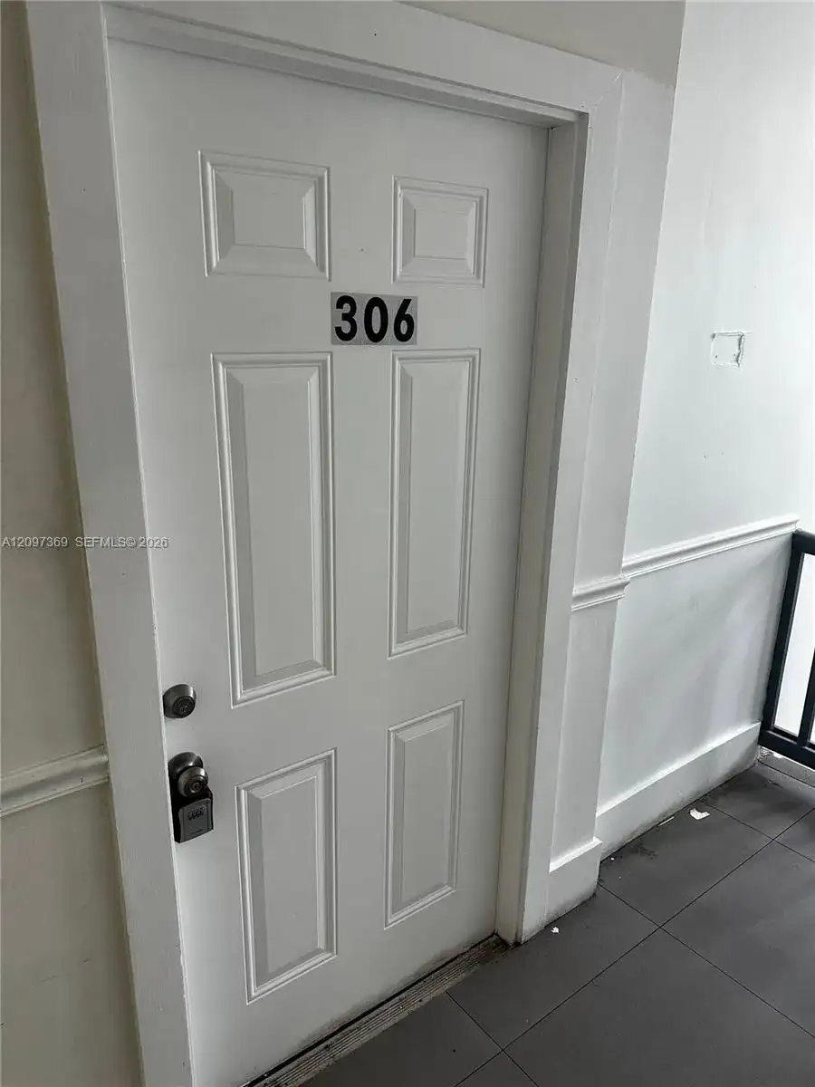 1129 NW 3rd St # 306, Miami FL 33128 photo 4