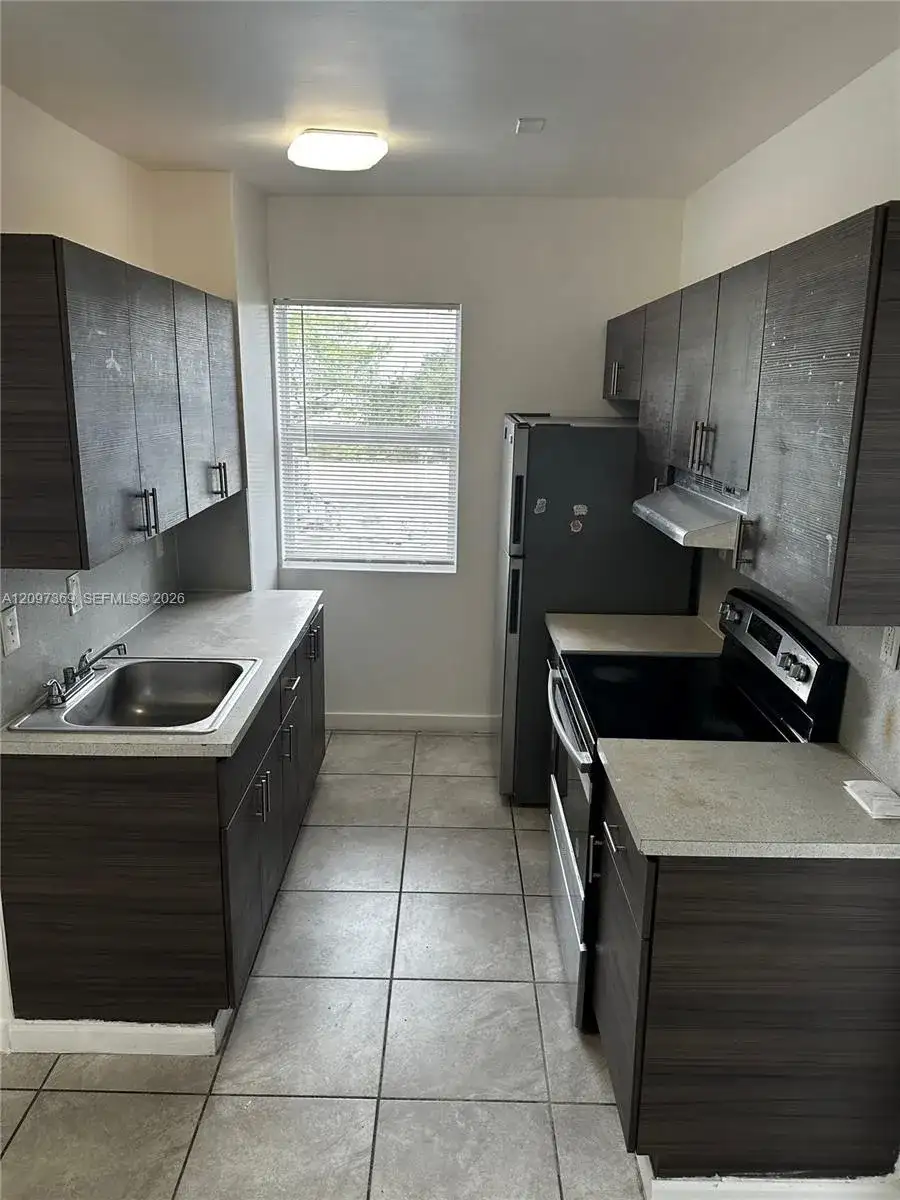 1129 NW 3rd St # 306, Miami FL 33128 photo 5