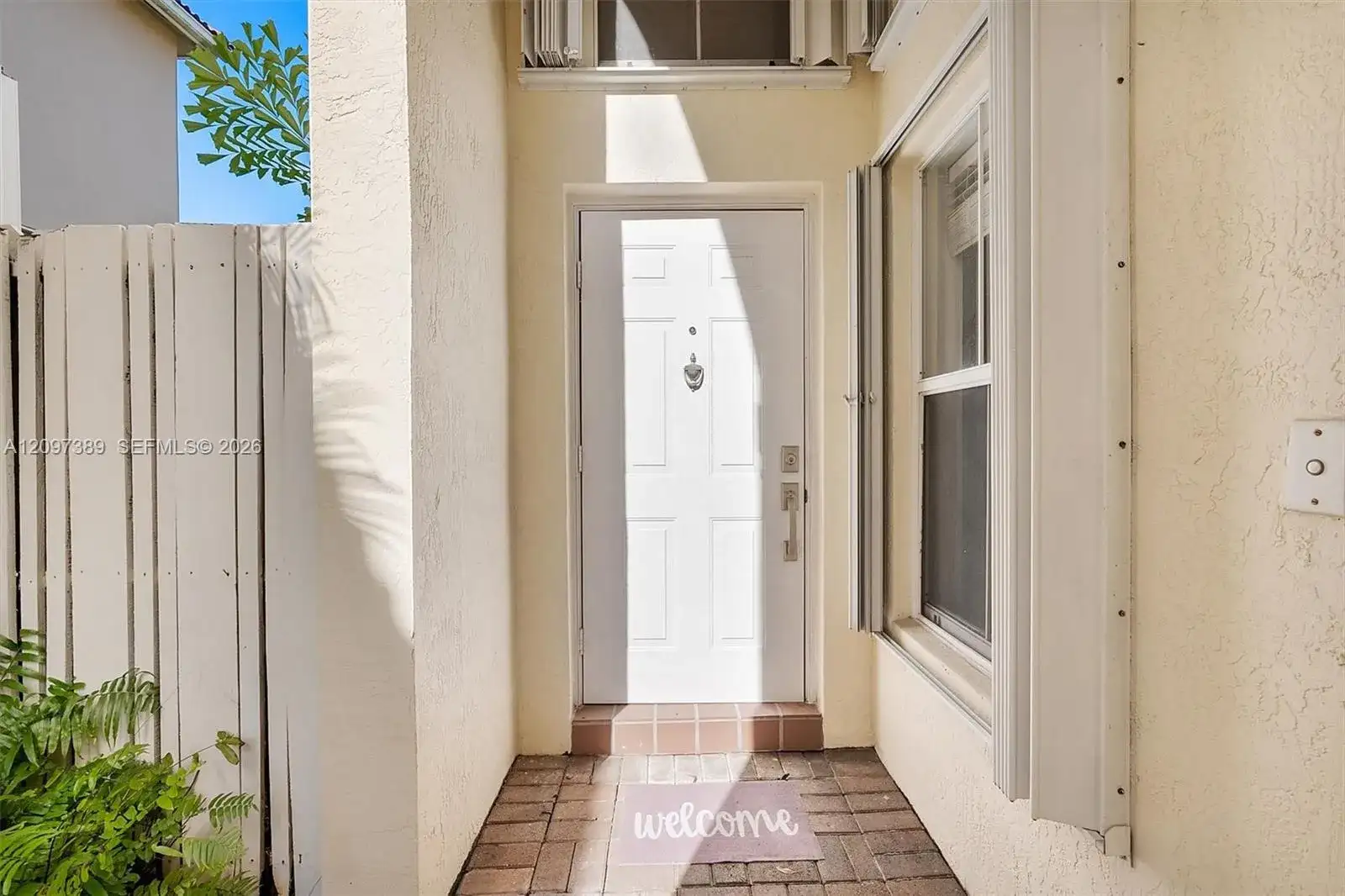 1960 Sweetbay Way, Hollywood FL 33019 photo 4