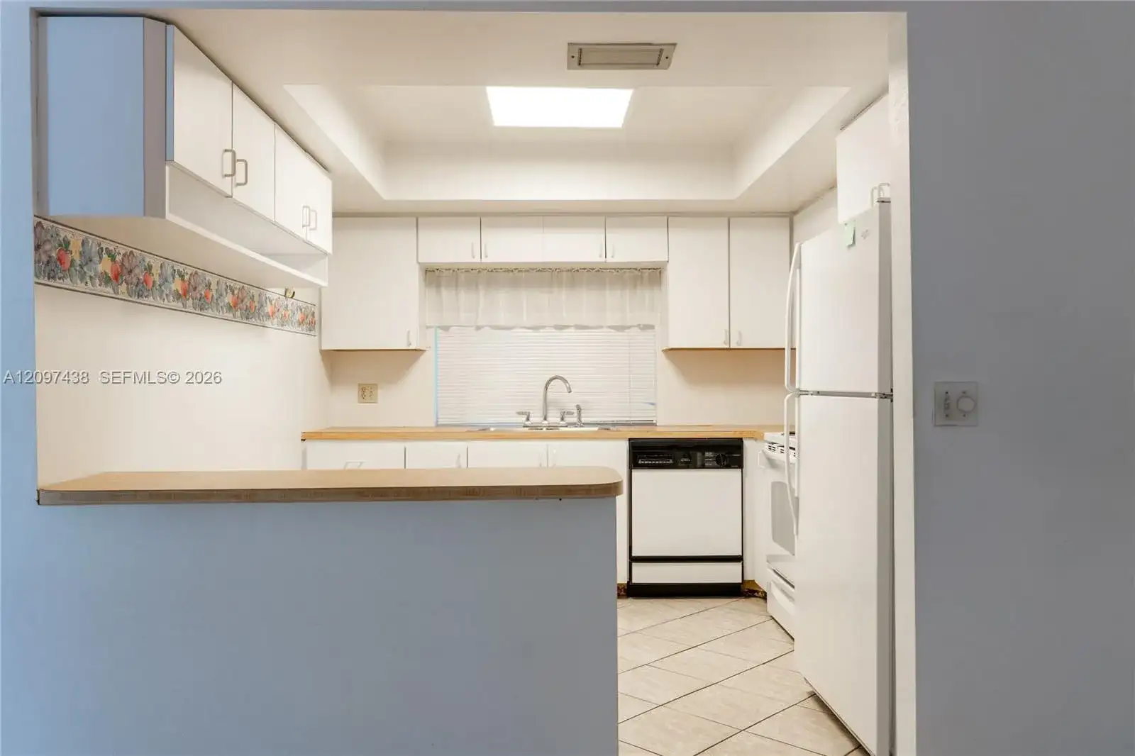 1010 NW 93rd Ter, Pembroke Pines FL 33024 photo 5